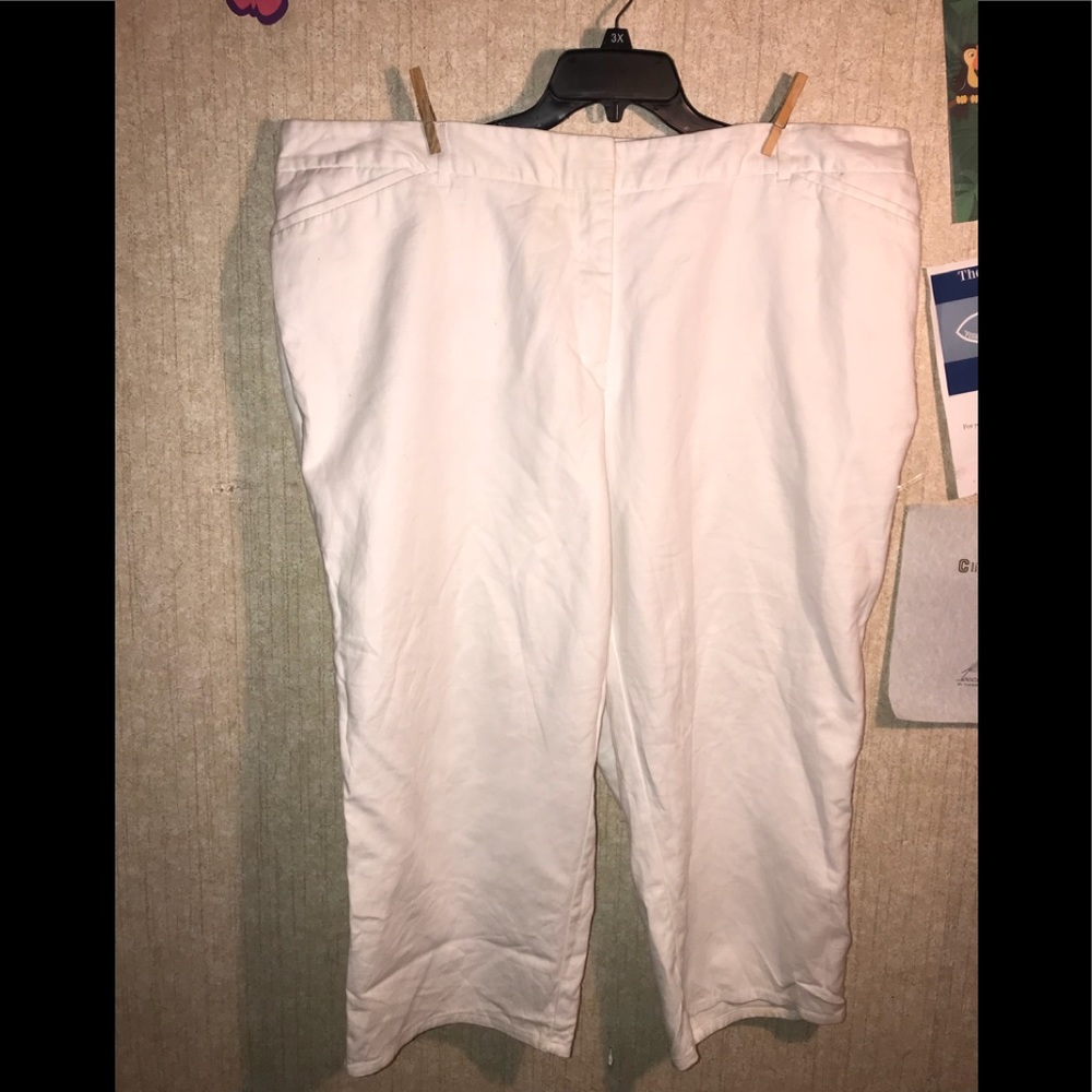 Roz & Ali White Capris